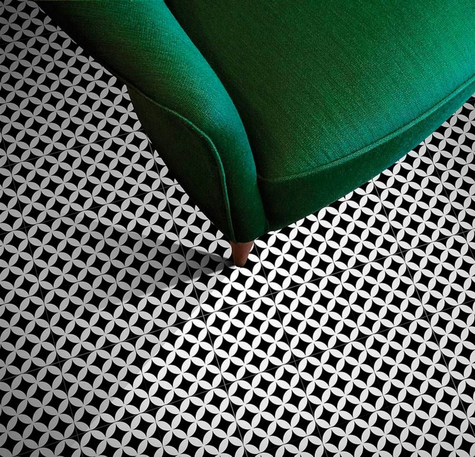 District Circles Black Porc. | Mayolica